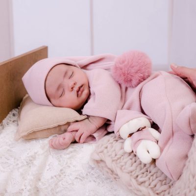 How to Dress Baby for Sleep