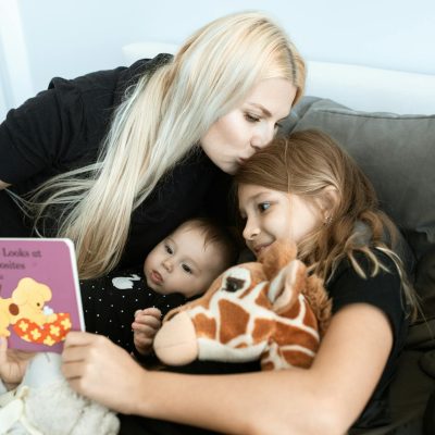 When Should You Start Reading to Your Baby? The Benefits of Early Literacy for Infants